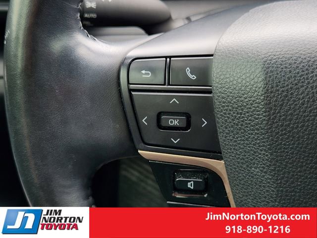 Used 2023 Toyota Crown AWD/4WD image 32