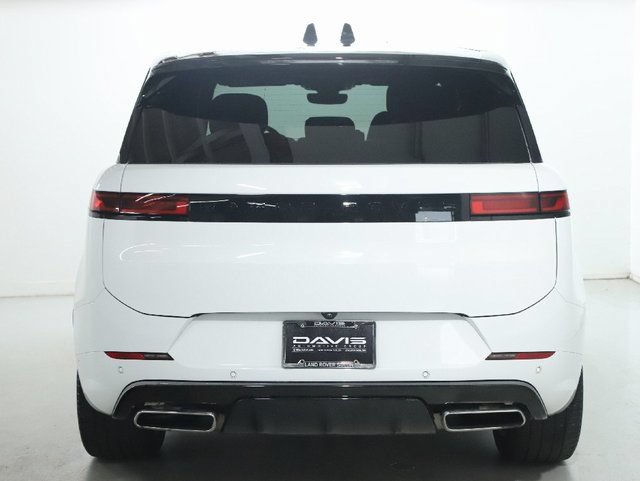 Used 2024 Land Rover Range Rover Sport Dynamic SE AWD/4WD image 7
