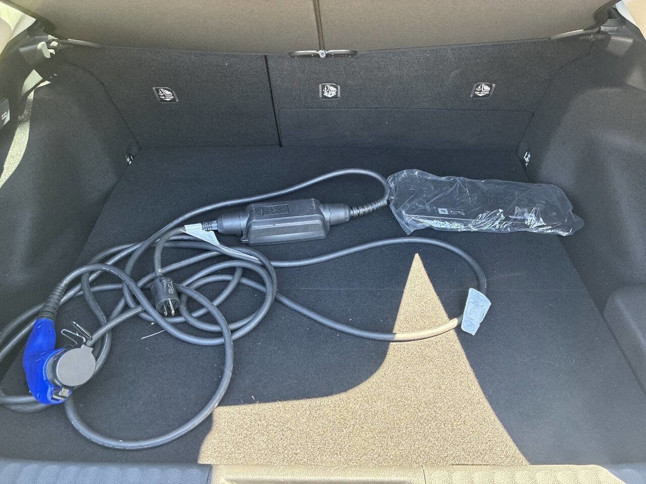 Used 2023 Toyota Prius Prime FWD image 33