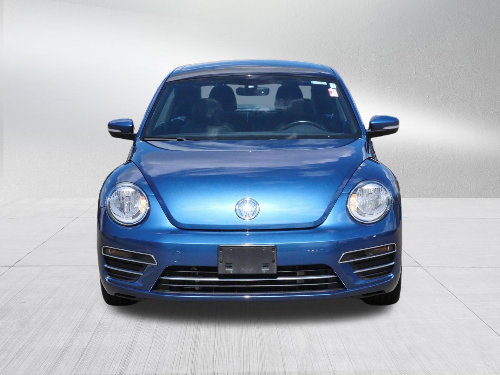 Used 2019 Volkswagen Beetle 2.0T SE FWD image 2