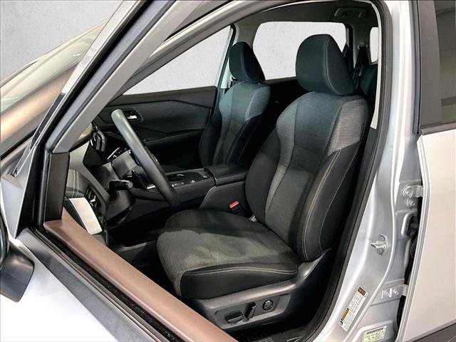 Used 2022 Nissan Rogue SV FWD image 27