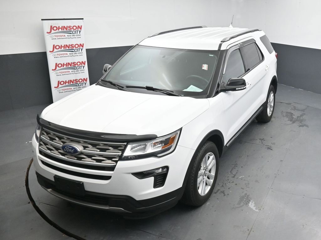 Used 2018 Ford Explorer XLT w/ Equipment Group 201A AWD/4WD image 30
