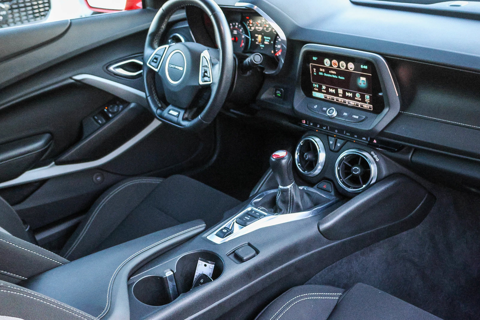 Used 2018 Chevrolet Camaro SS RWD image 19