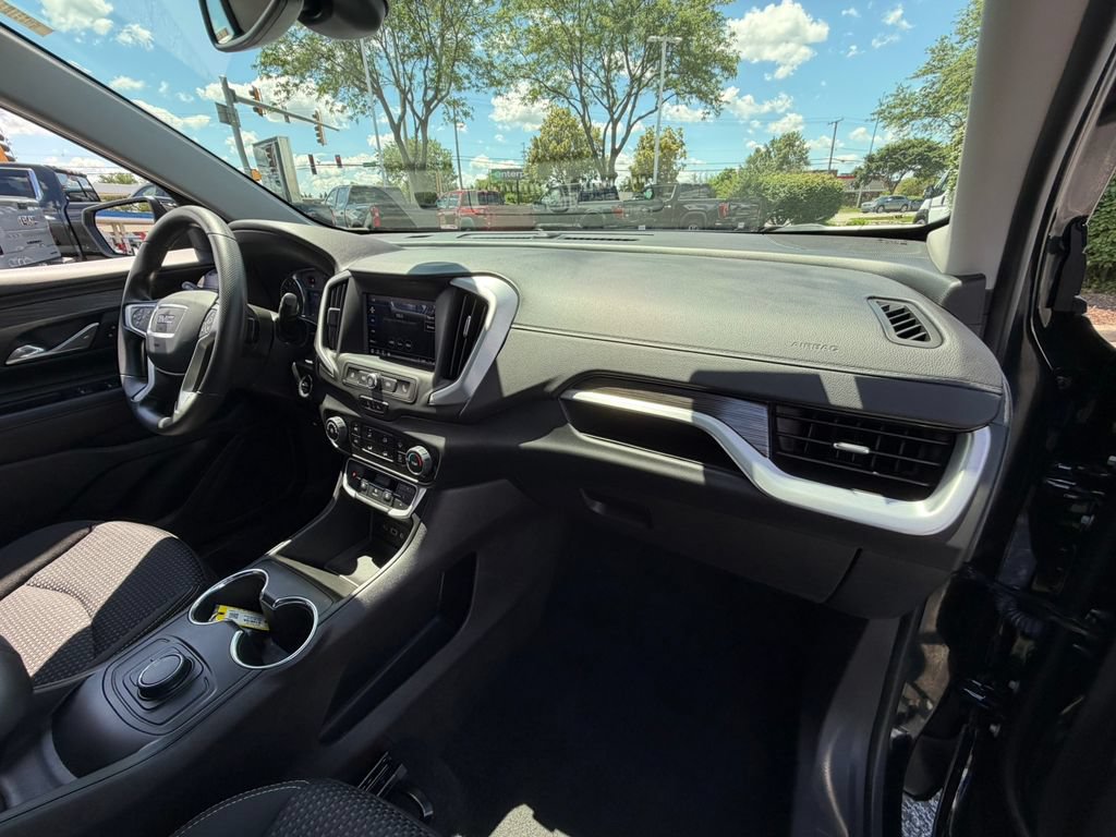 Certified 2023 GMC Terrain SLE w/ Elevation Edition FWD image 17