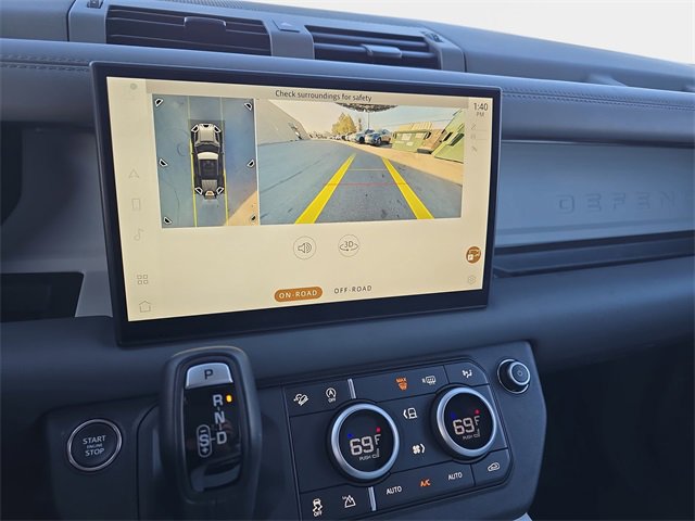 Used 2025 Land Rover Defender 110 S image 22
