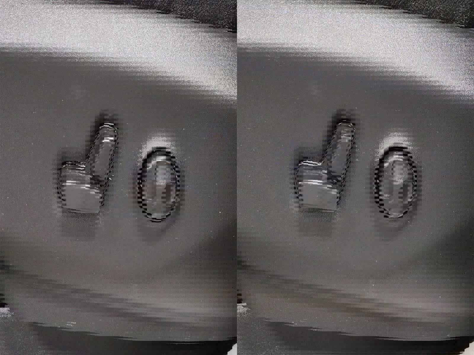 Used 2024 Chrysler Pacifica Limited image 18