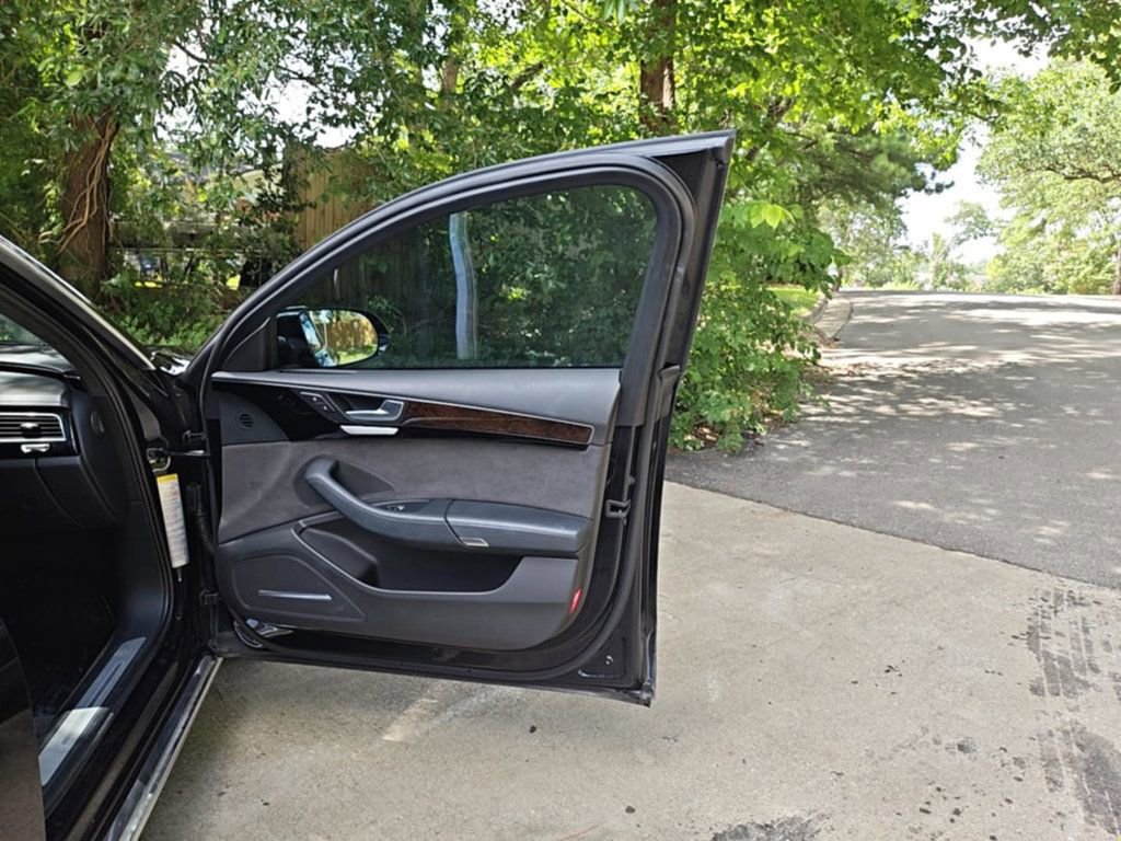 Used 2015 Audi A8 L 3.0T w/ Premium Package image 4