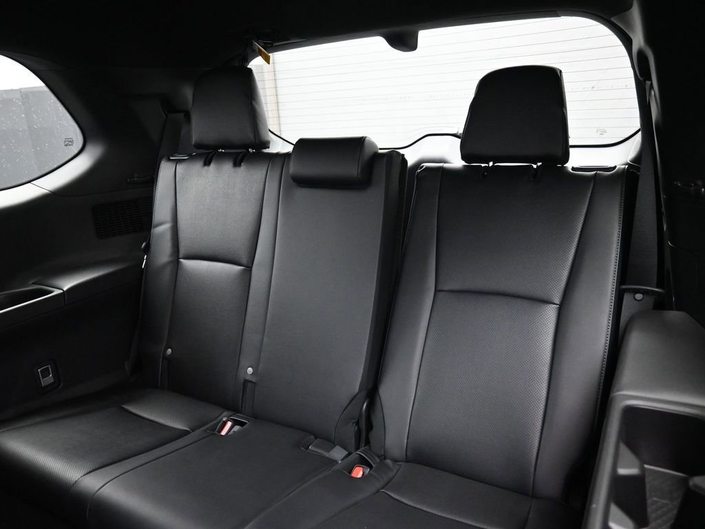Certified 2026 Toyota Grand Highlander AWD Hybrid image 32