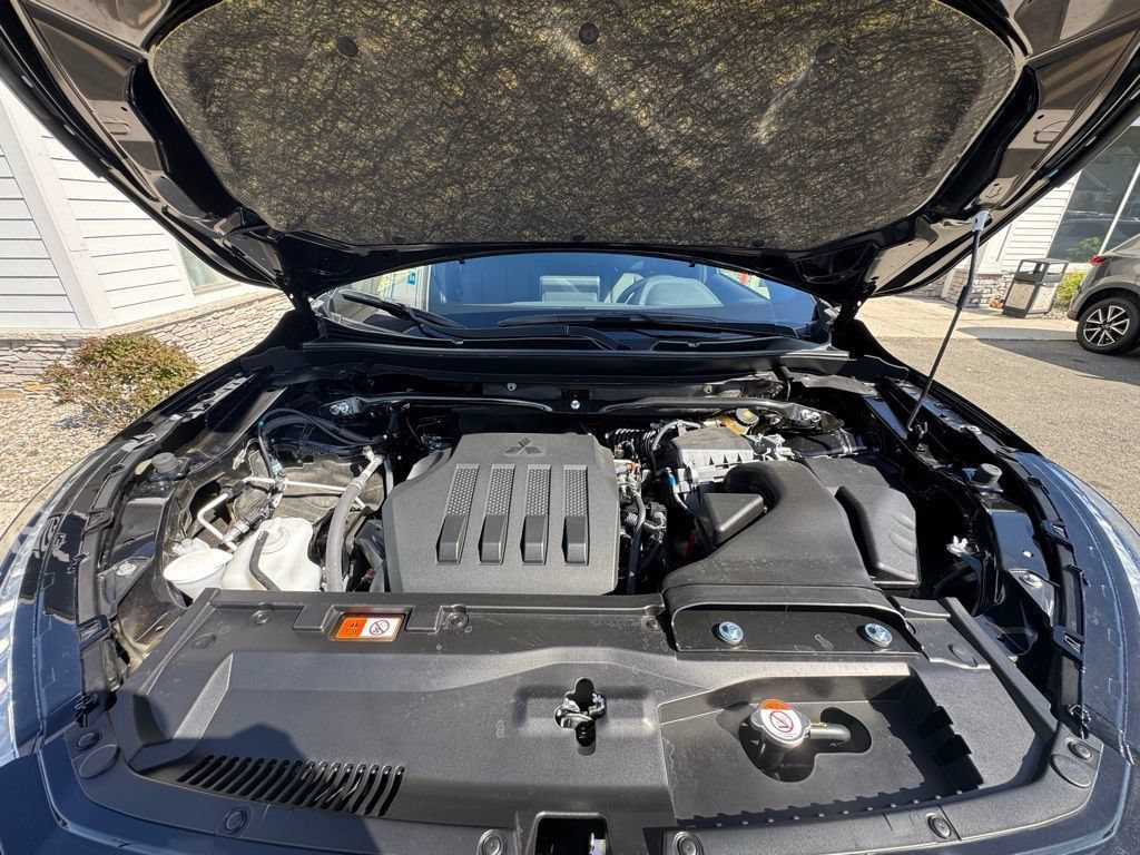Used 2025 Mitsubishi Eclipse Cross SEL AWD/4WD image 29