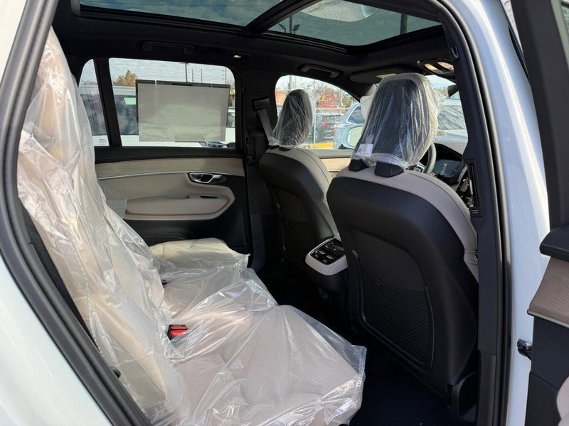 New 2026 Volvo XC90 B6 Core image 6