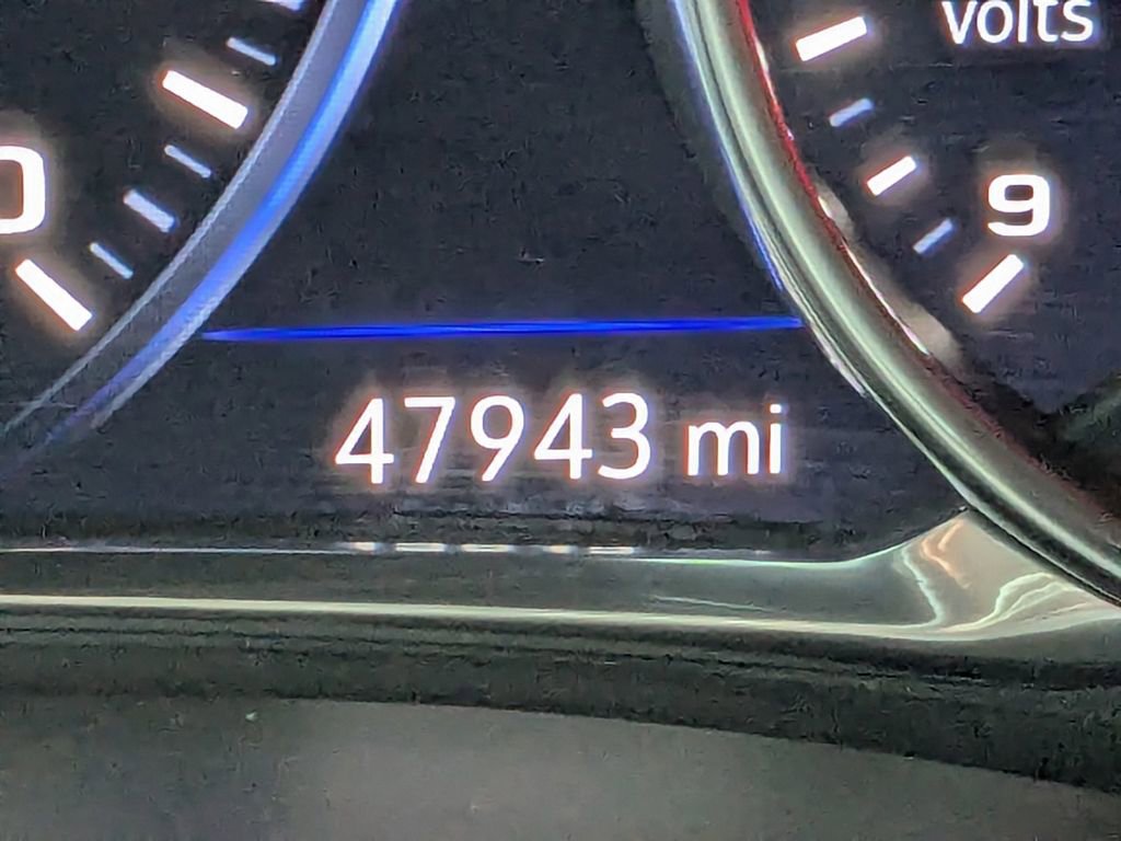 Used 2023 Chevrolet Traverse Premier image 31