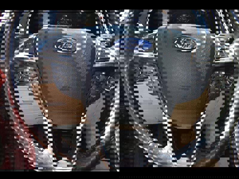 Used 2015 Ford Edge Titanium w/ Equipment Group 302A image 14