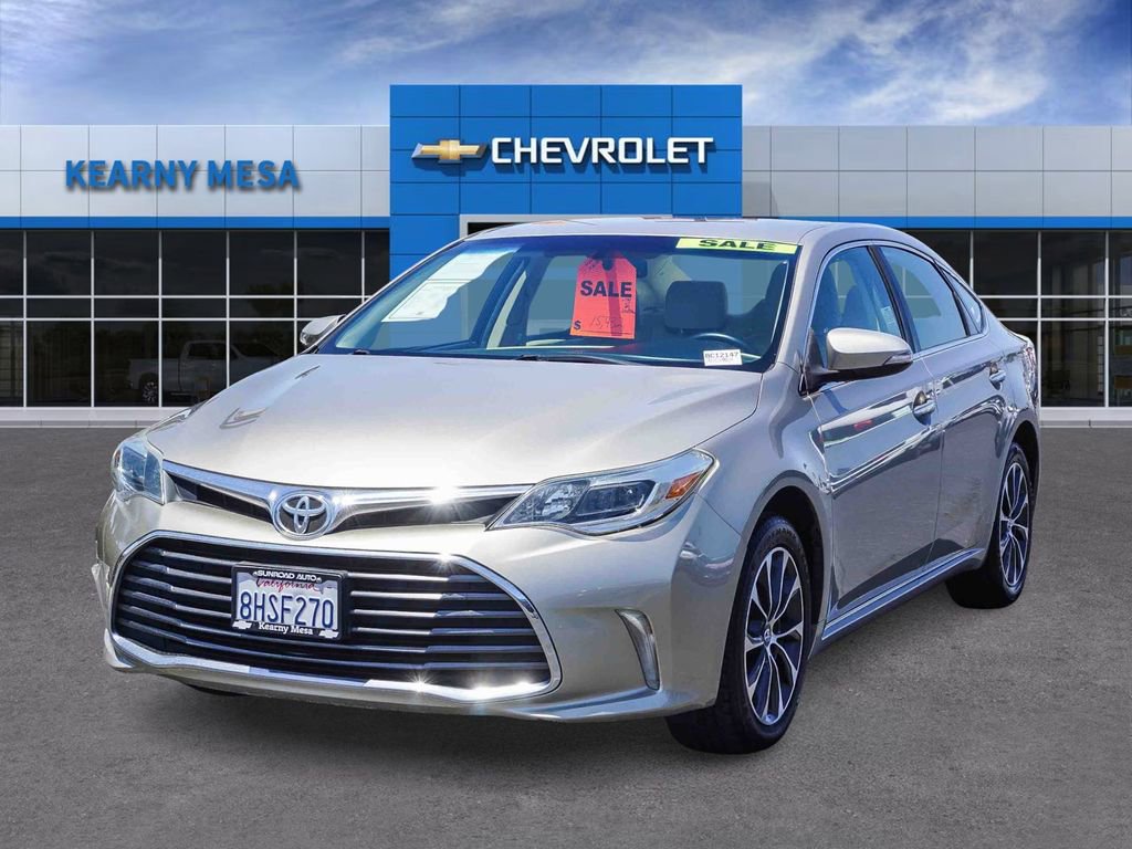 Used 2016 Toyota Avalon XLE w/ Preferred Accessory Package FWD image 3