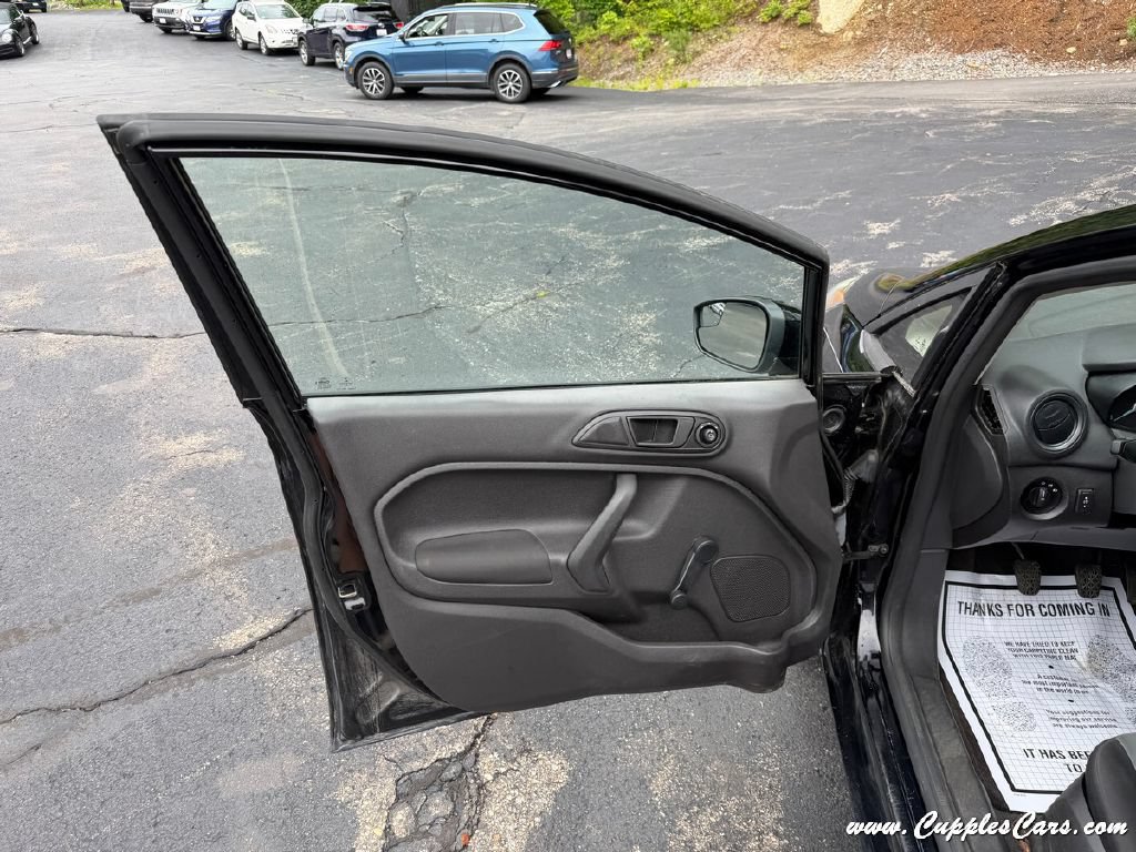 Used 2017 Ford Fiesta S FWD image 6