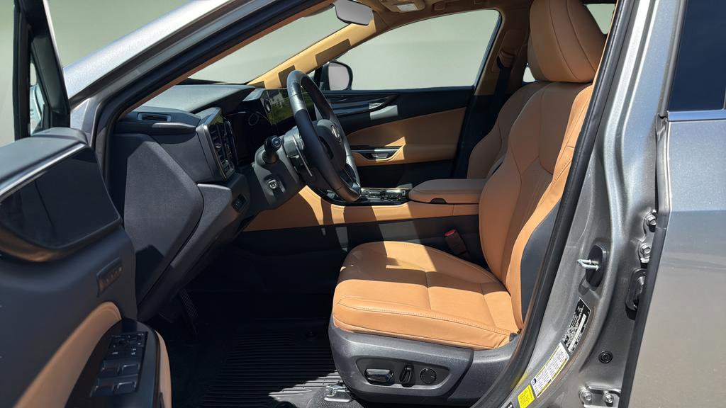 Certified 2025 Lexus NX 350 AWD w/ Accessory Package (2T) image 11