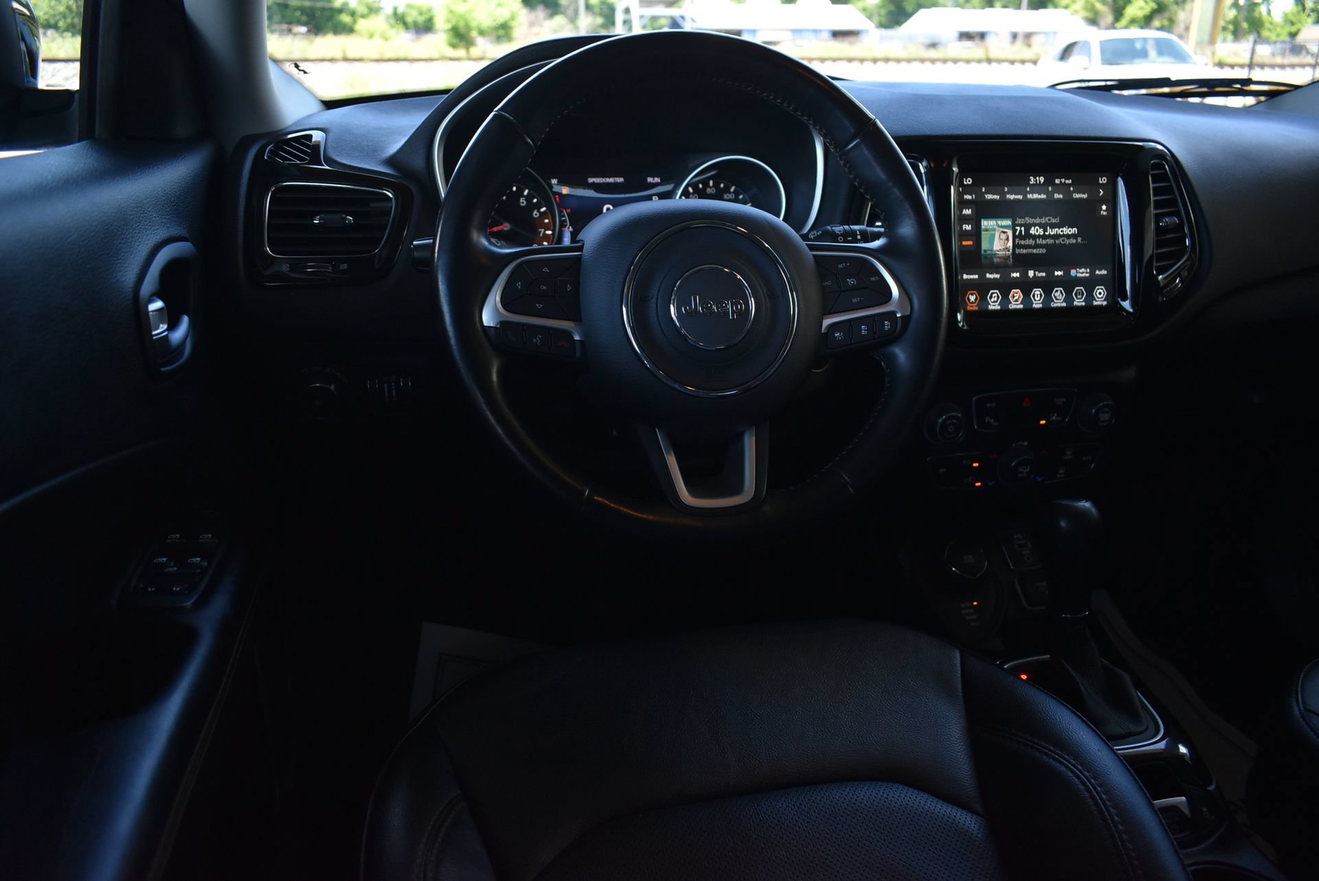 Used 2021 Jeep Compass Limited AWD/4WD image 18