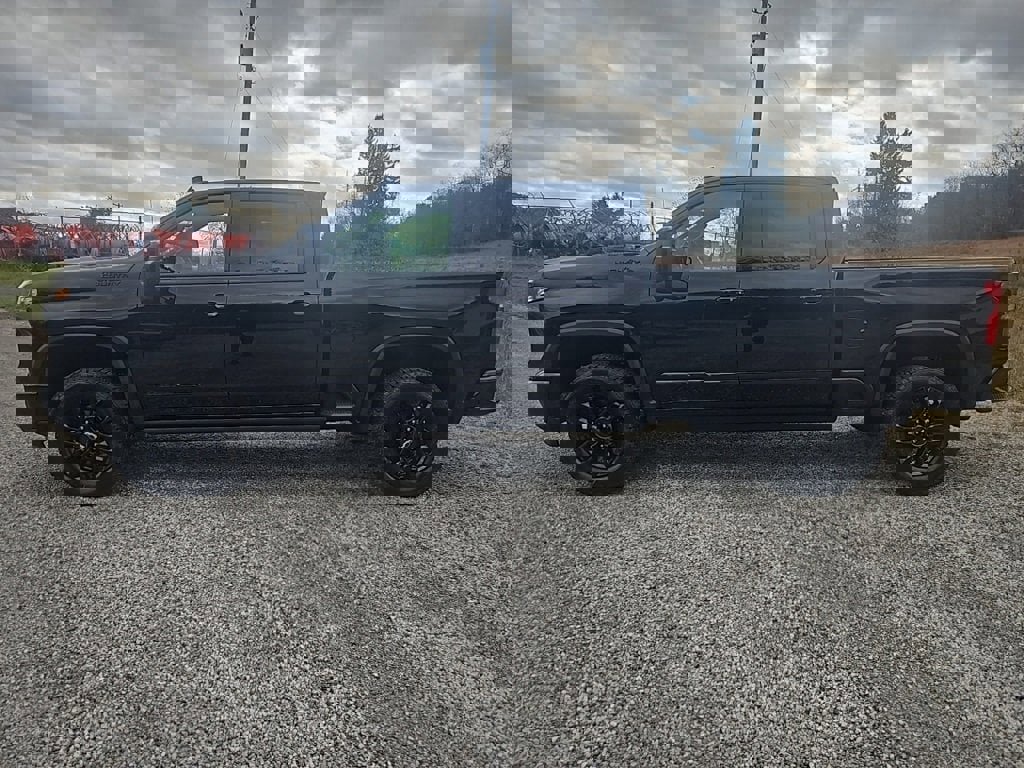 New 2026 Chevrolet Silverado 3500 High Country image 2
