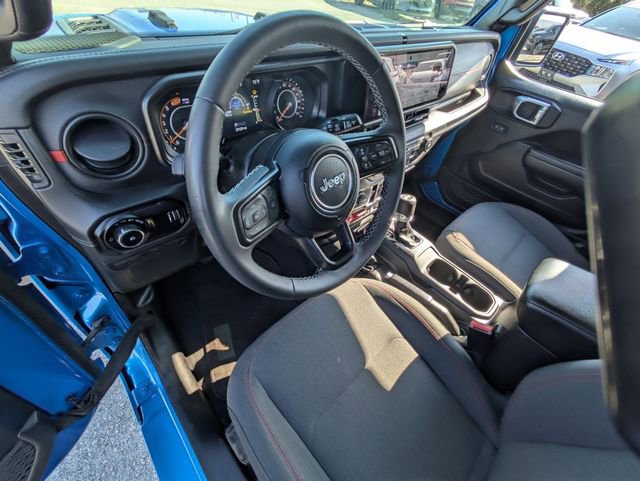 Used 2025 Jeep Wrangler Unlimited Rubicon image 14