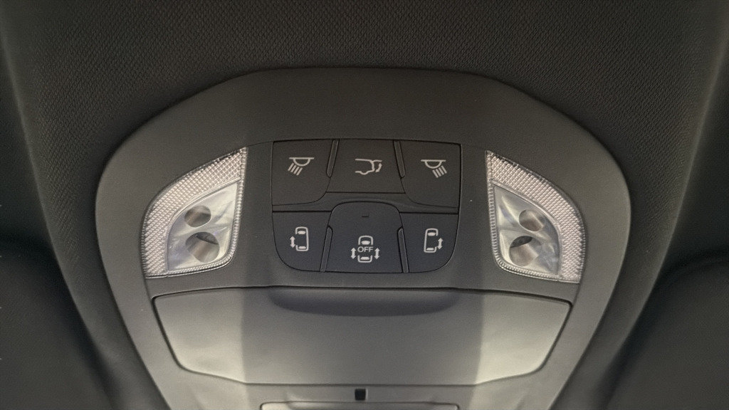 Used 2025 Chrysler Pacifica Select FWD image 25