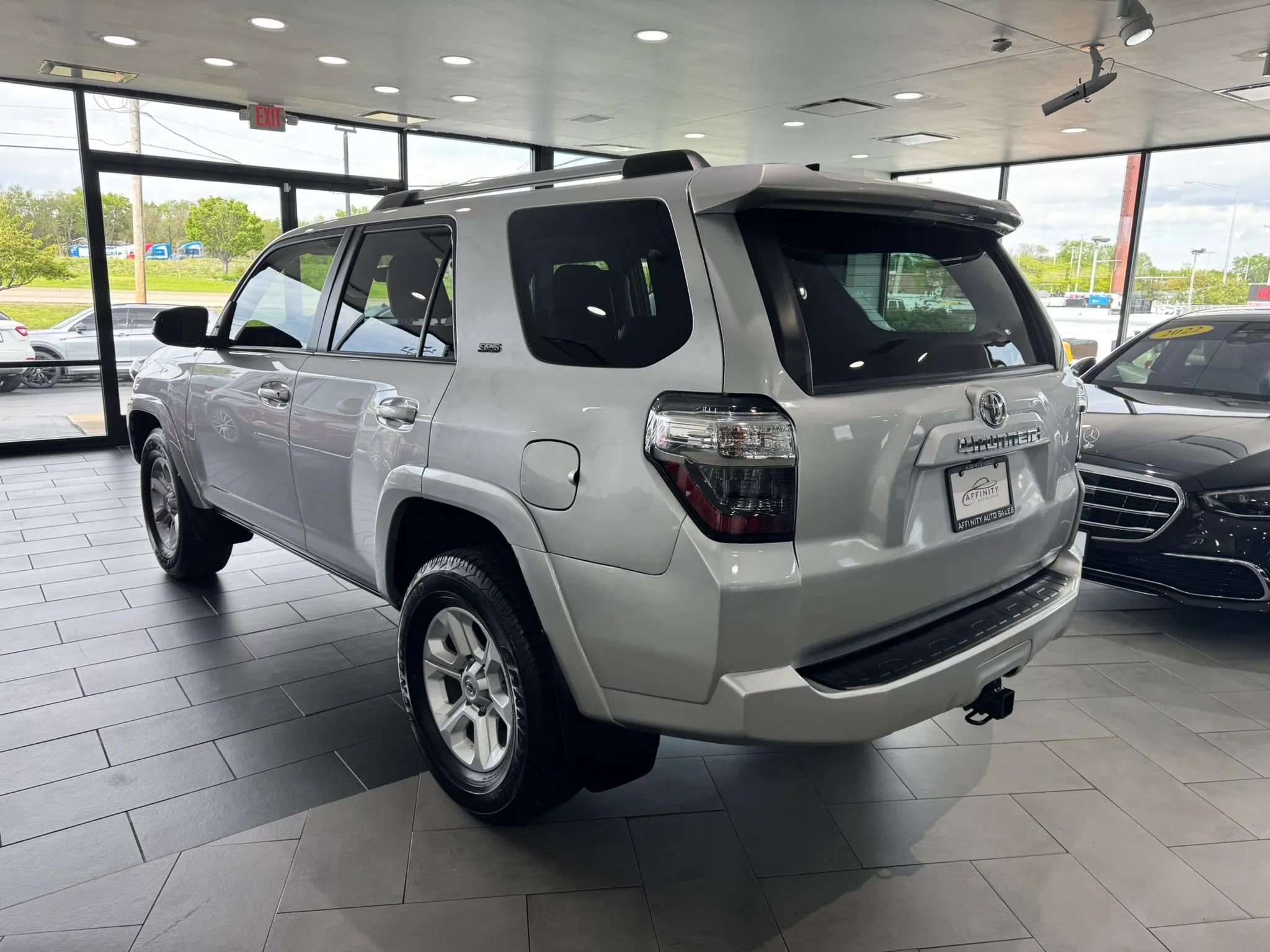 Used 2022 Toyota 4Runner SR5 RWD image 3