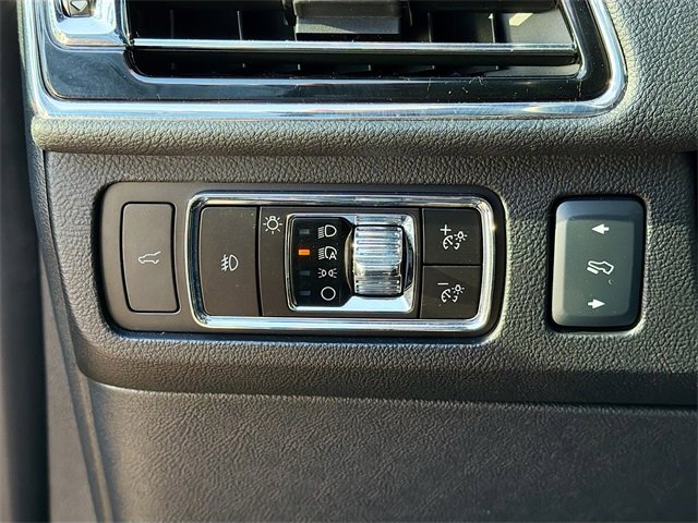 Used 2024 Lincoln Navigator Reserve image 38