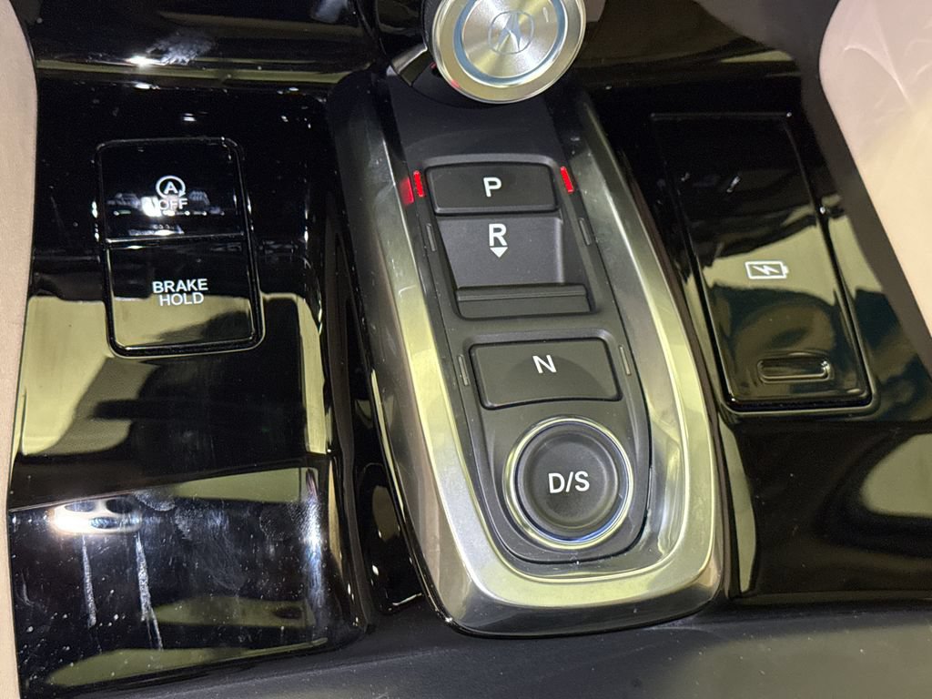 Used 2025 Acura MDX w/ Technology Package FWD image 31