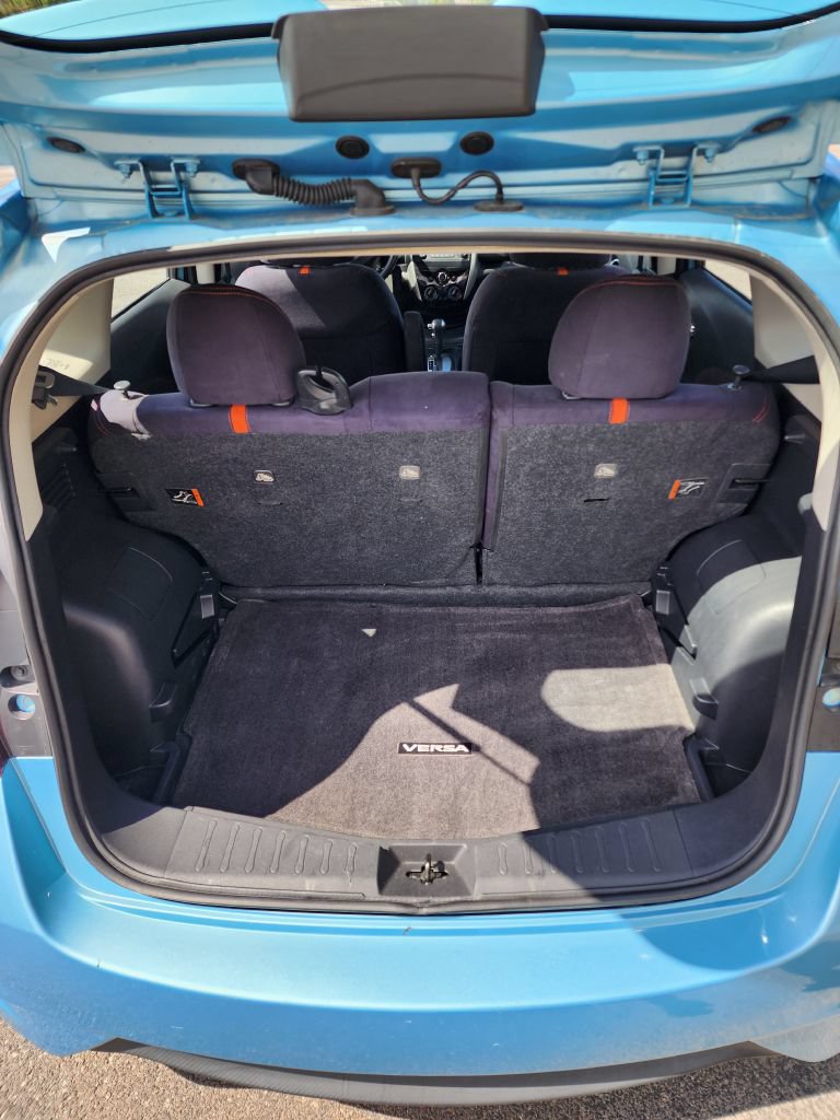 Used 2015 Nissan Versa Note SR FWD image 6