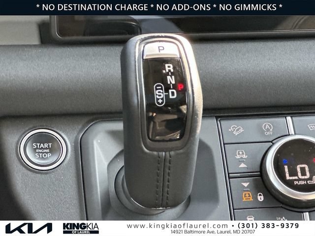 Used 2023 Land Rover Defender 110 S AWD/4WD image 7