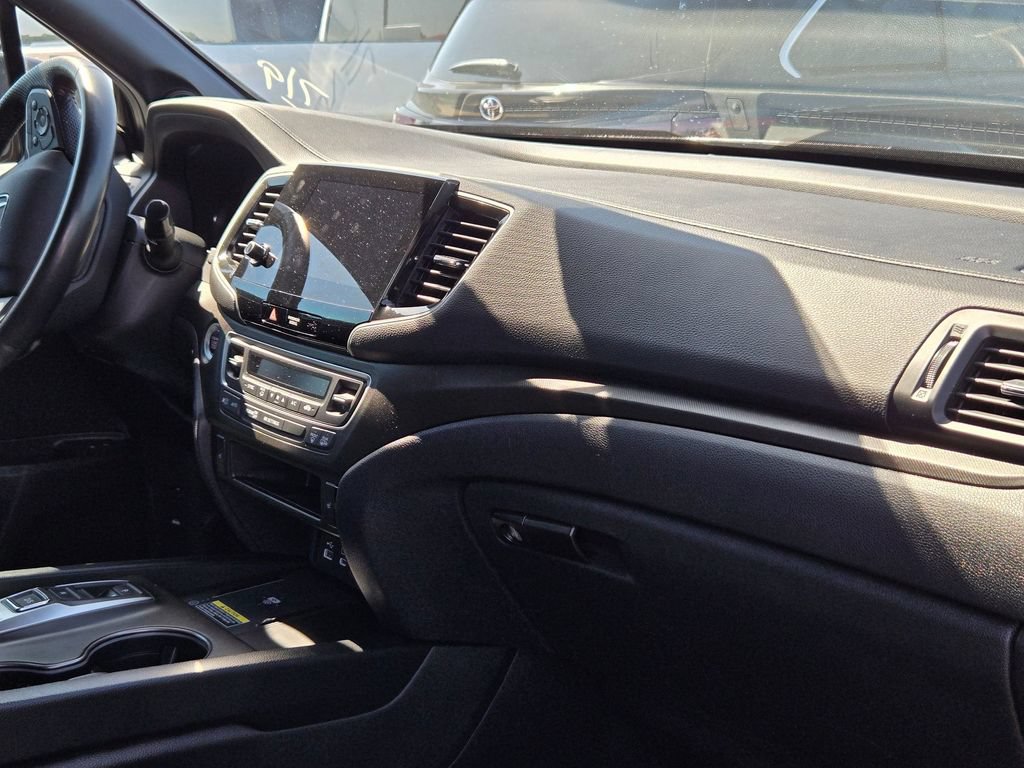 Used 2024 Honda Passport TrailSport image 18