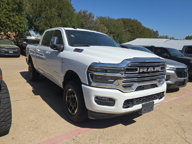 Used 2026 RAM 2500 Laramie AWD/4WD image 3