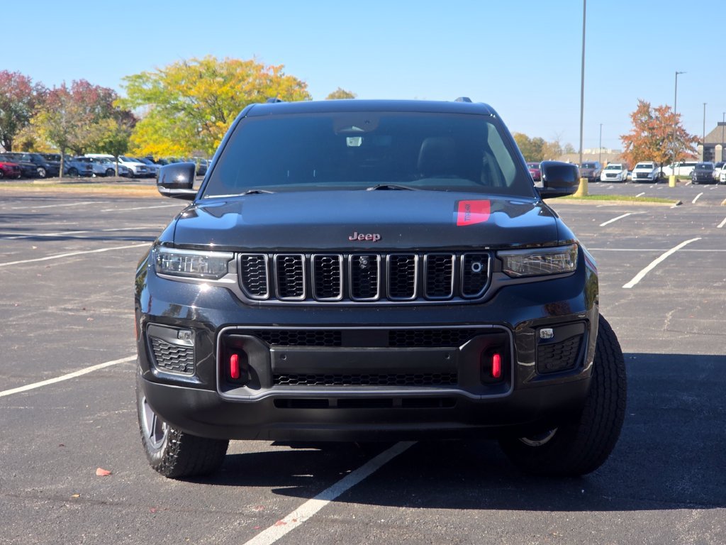 Used 2022 Jeep Grand Cherokee Trailhawk w/ ADV Protech Group II AWD/4WD image 27