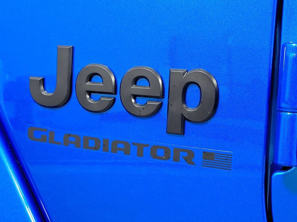 Used 2026 Jeep Gladiator Sport AWD/4WD image 8