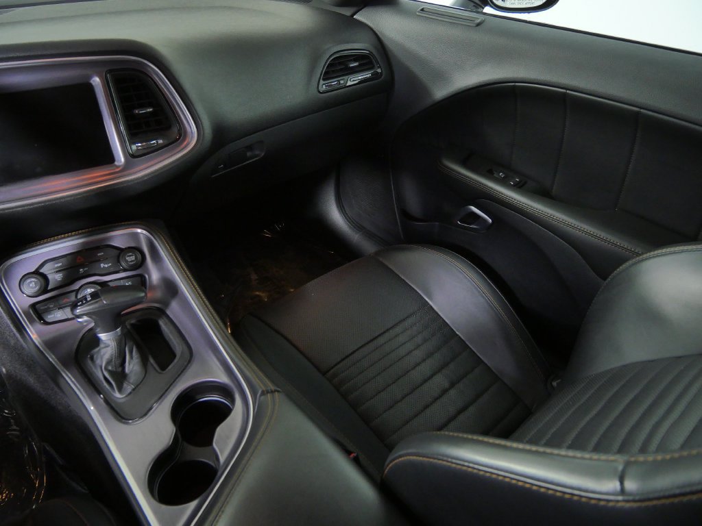 Used 2016 Dodge Challenger R/T Plus RWD image 25