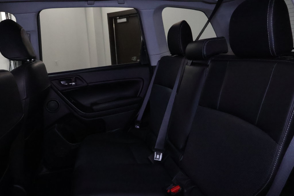 Used 2015 Subaru Forester 2.5i Touring AWD/4WD image 17