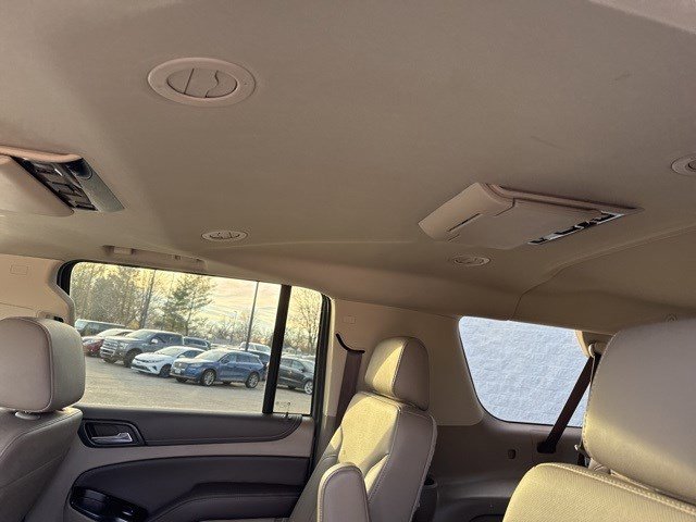 Used 2020 Chevrolet Suburban Premier image 14