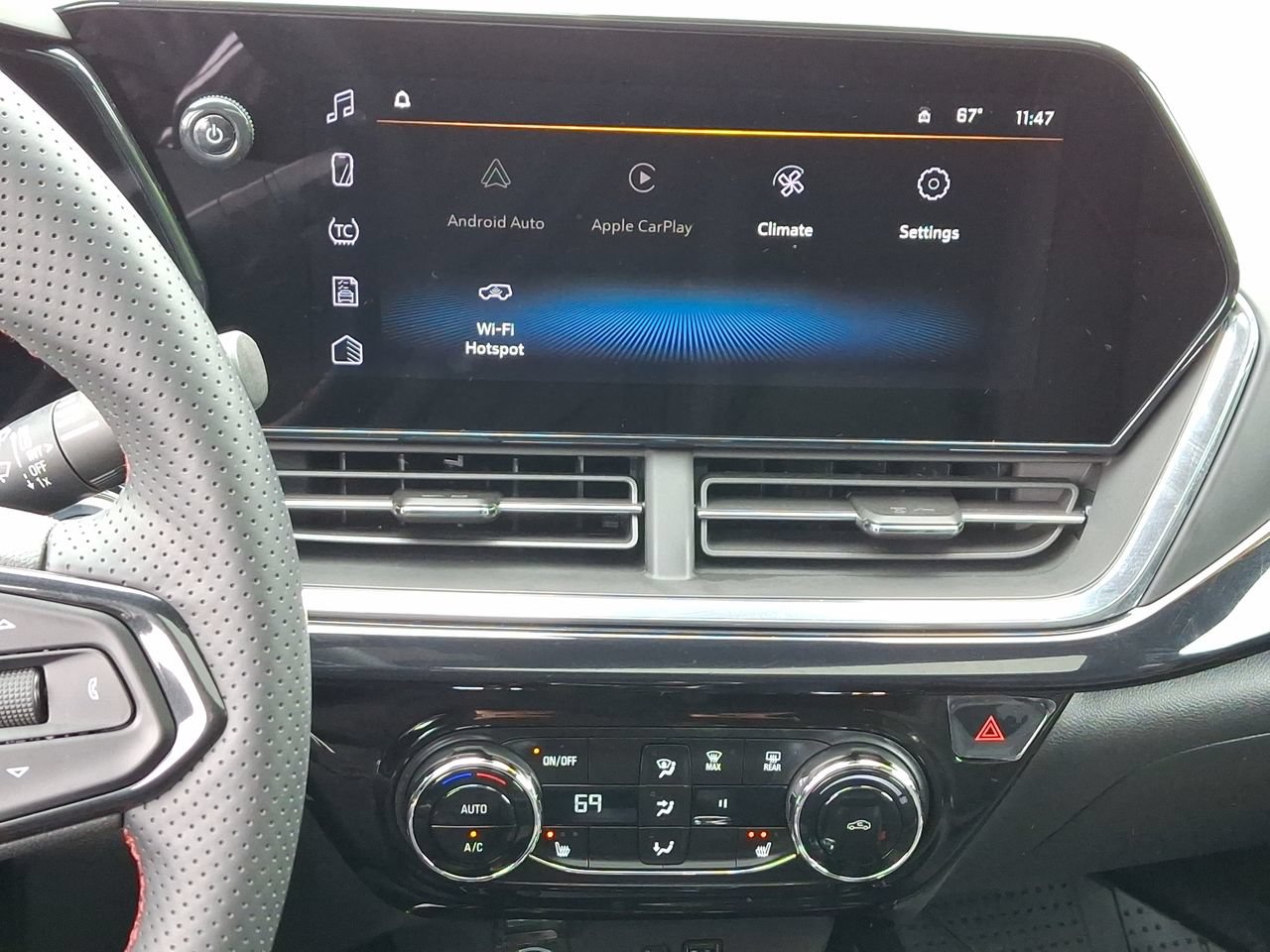 New 2026 Chevrolet Trax RS w/ Sunroof Package FWD image 16