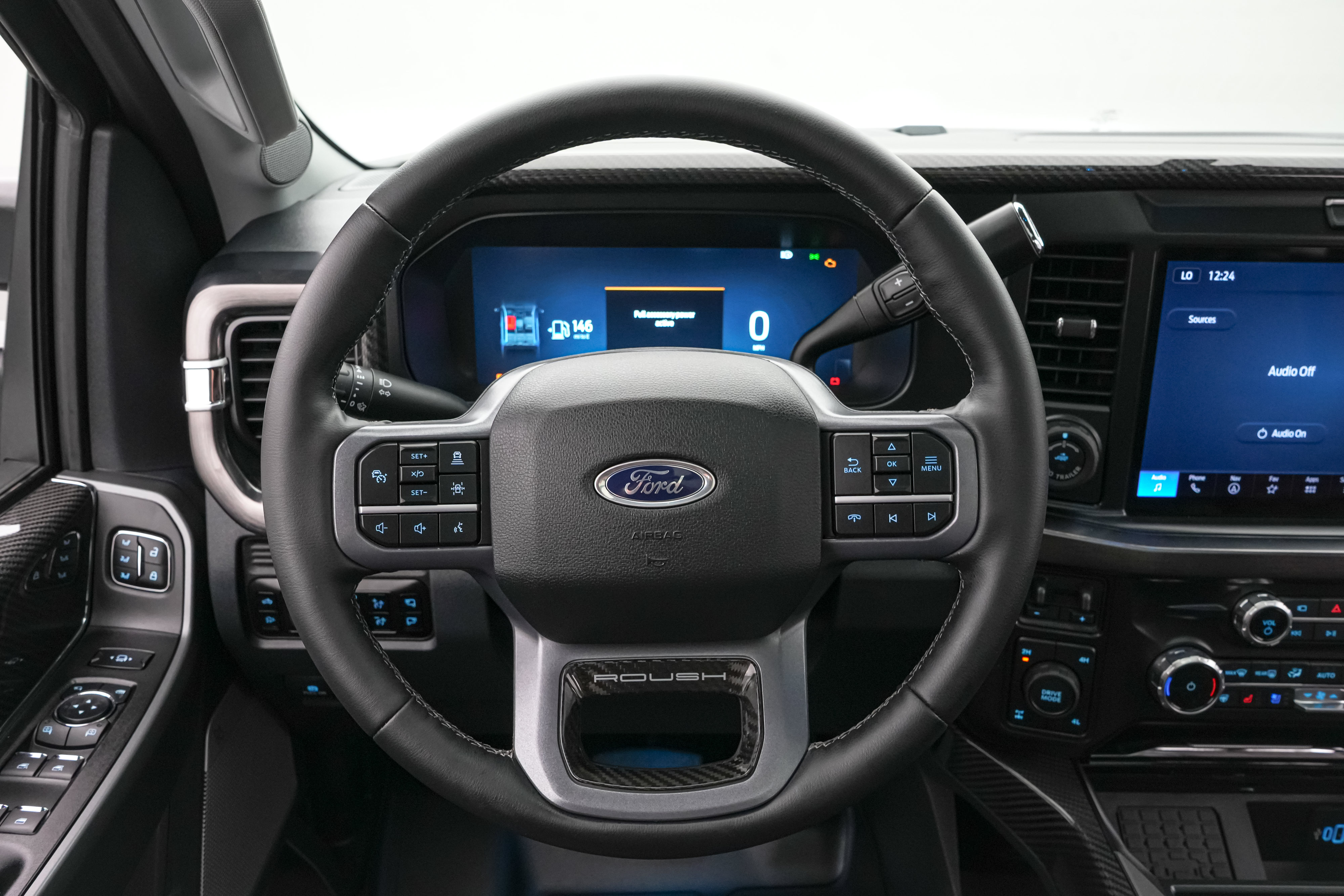 New 2026 Ford F250 Lariat w/ Black Appearance Package AWD/4WD image 25
