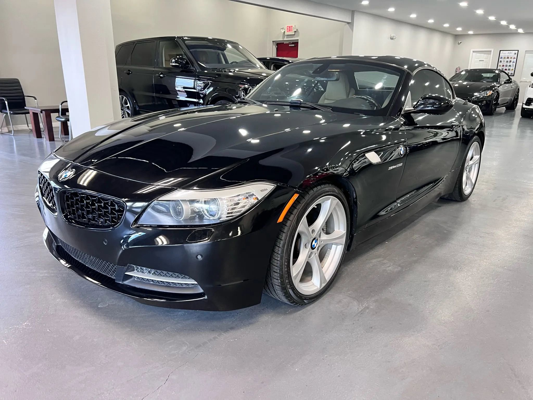 Used 2012 BMW Z4 sDrive28i w/ Sport Pkg image 3