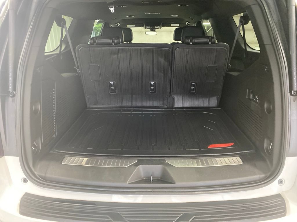 Used 2022 GMC Yukon XL Denali AWD/4WD image 17