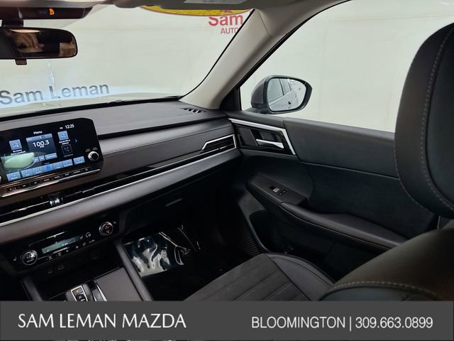 Used 2024 Mitsubishi Outlander SE Black Edition image 23