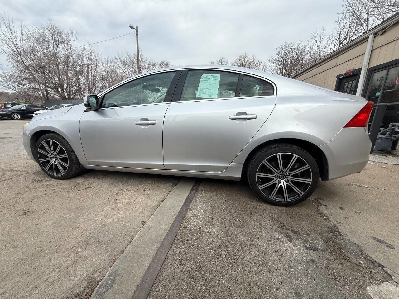 Used 2015 Volvo S60 T5 Premier w/ Convenience Package image 8