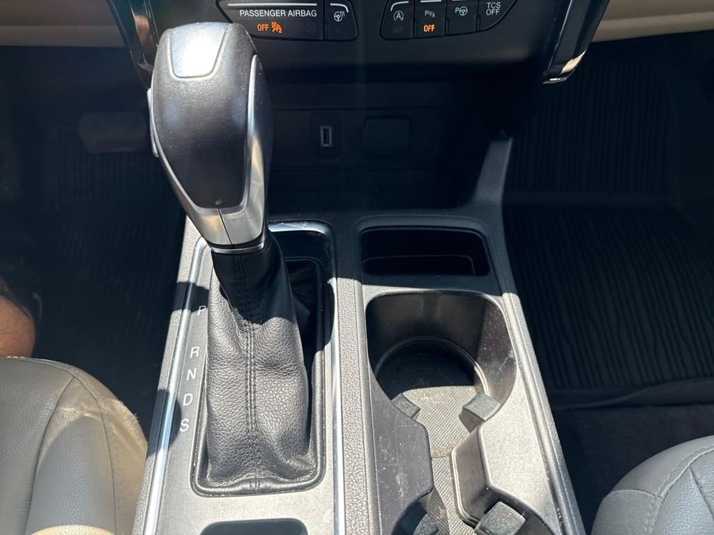 Used 2019 Ford Escape Titanium image 21