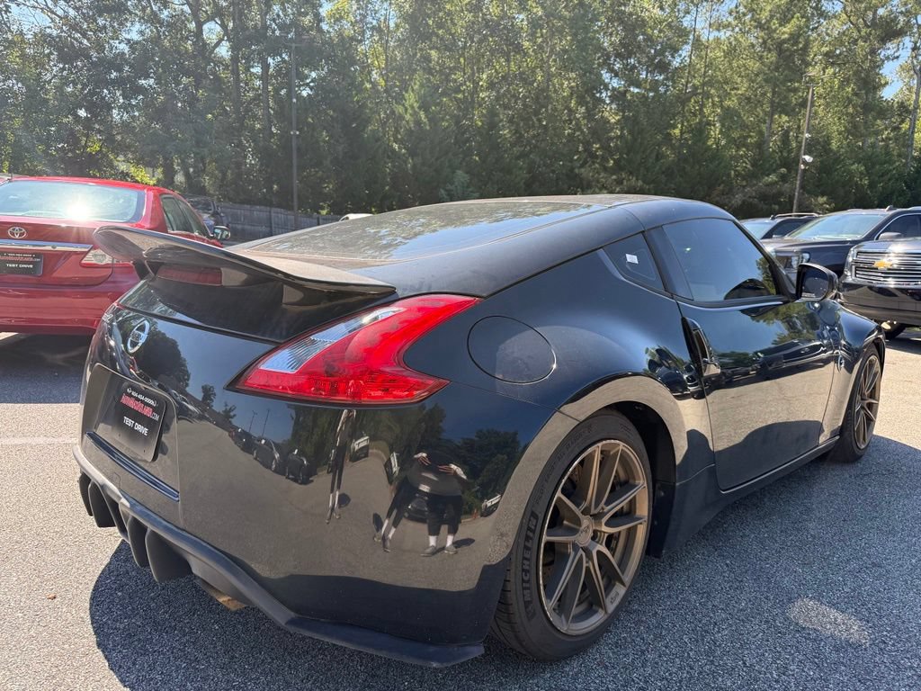 Used 2016 Nissan 370Z Coupe RWD image 5