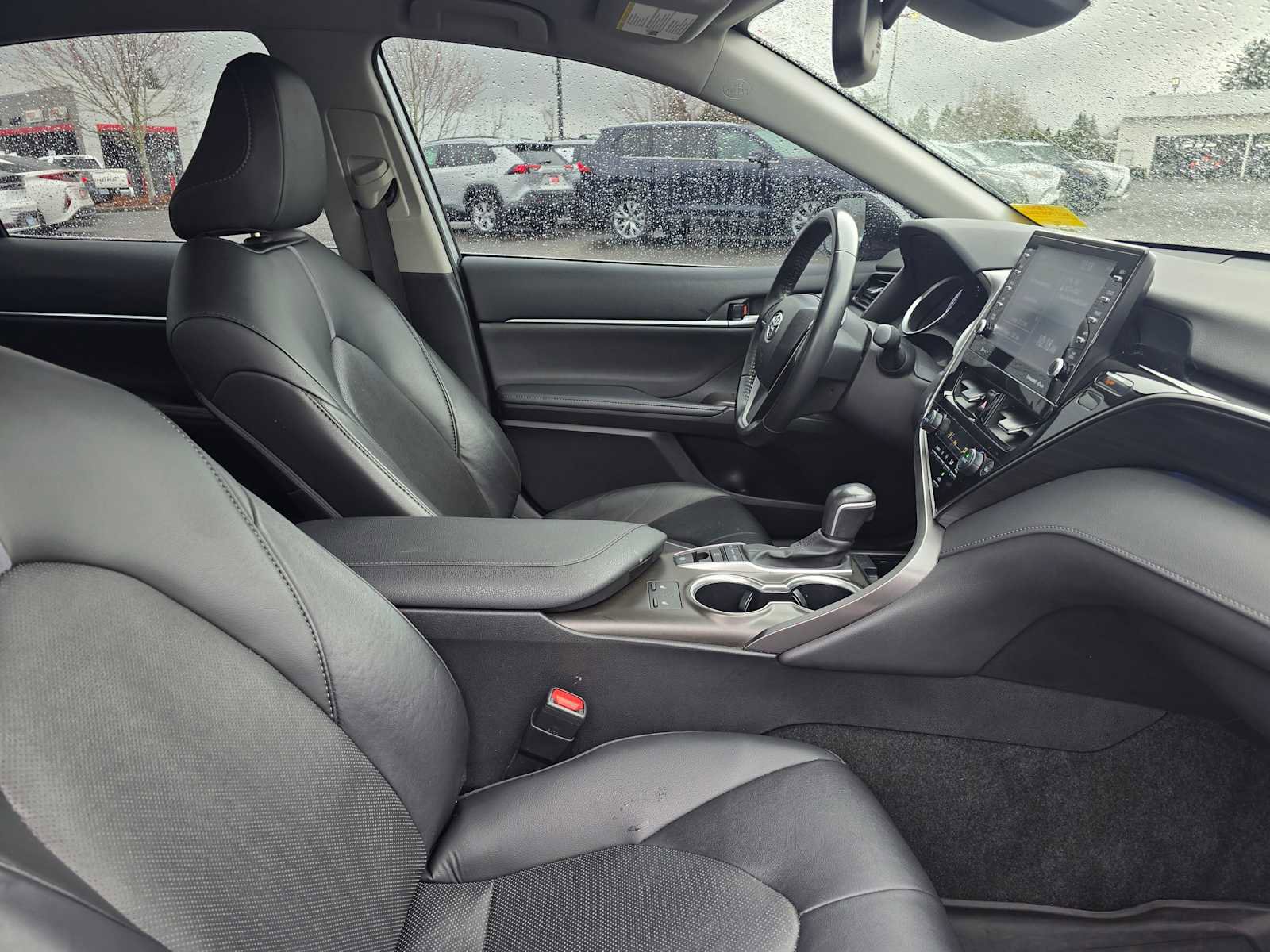 Used 2024 Toyota Camry XLE image 10