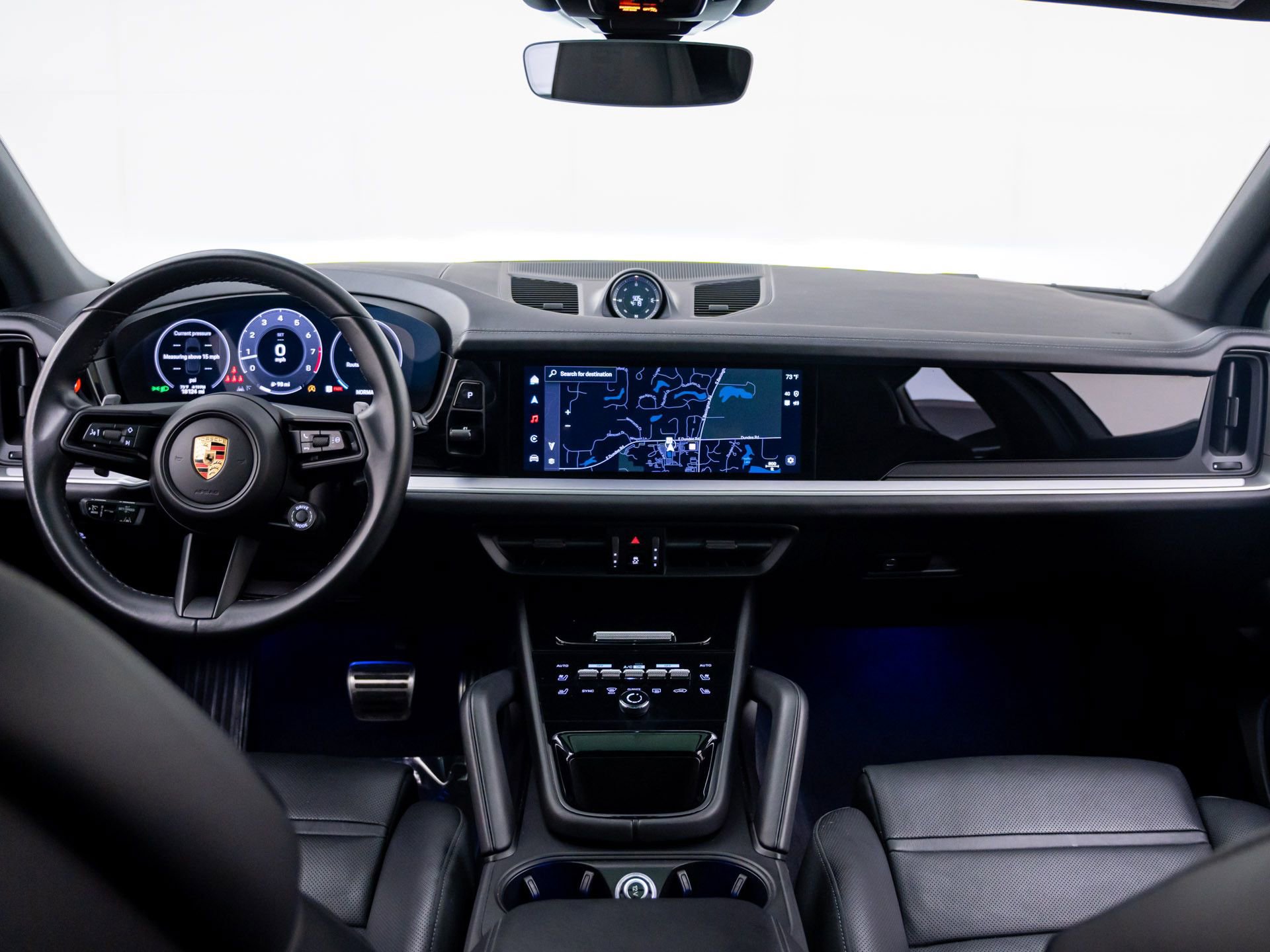 Used 2024 Porsche Cayenne S image 11