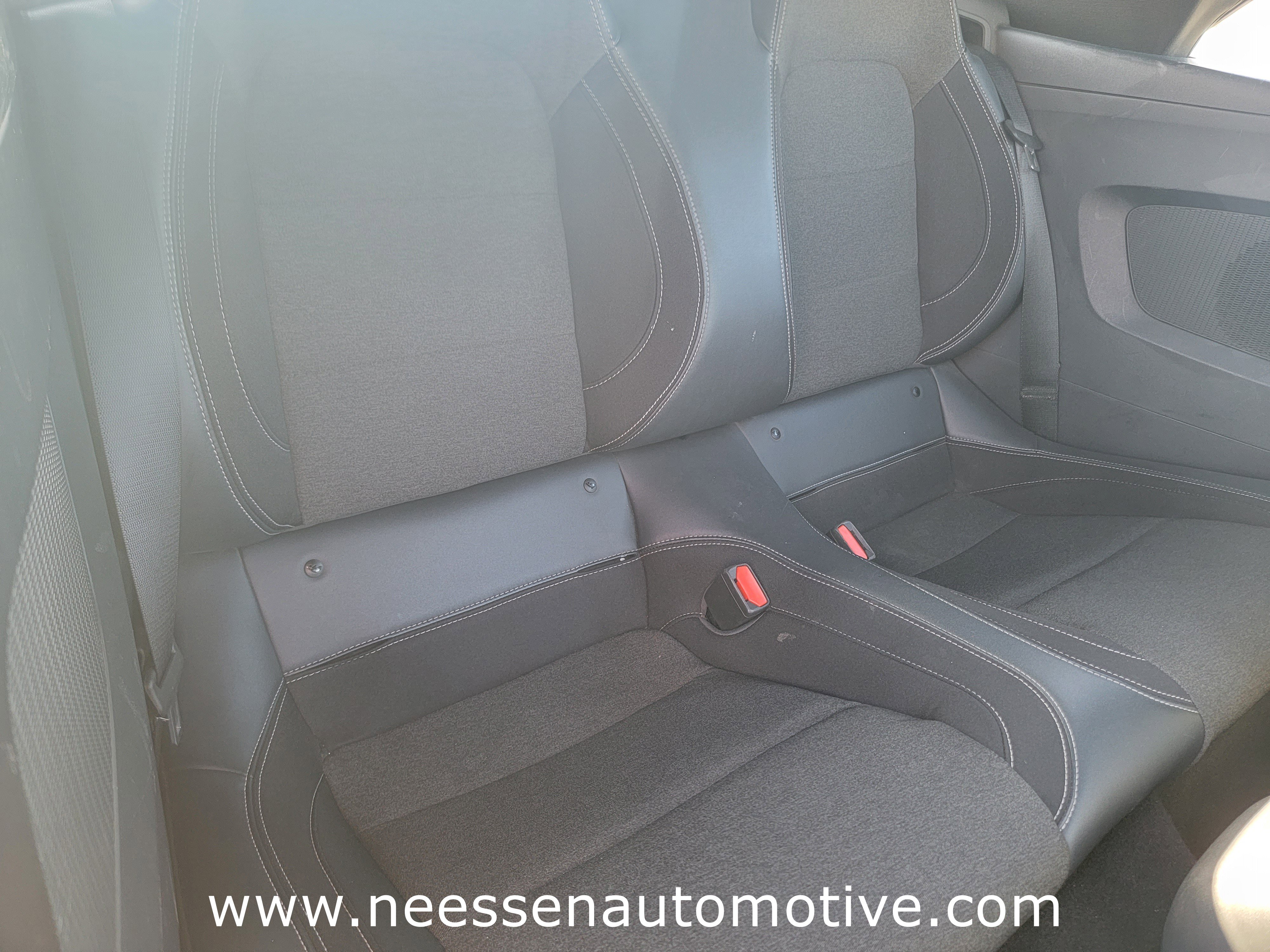 Used 2024 Ford Mustang Convertible image 11