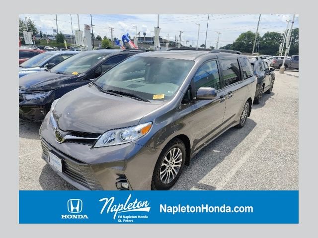 Used 2019 Toyota Sienna XLE w/ XLE Navigation Package
