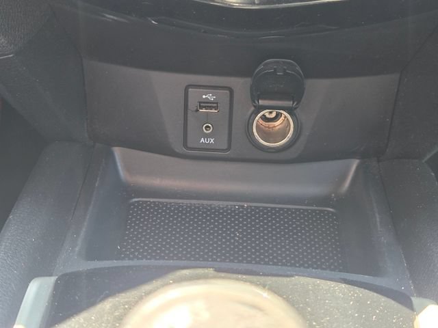 Used 2016 Nissan Rogue SL w/ SL Premium Package FWD image 32