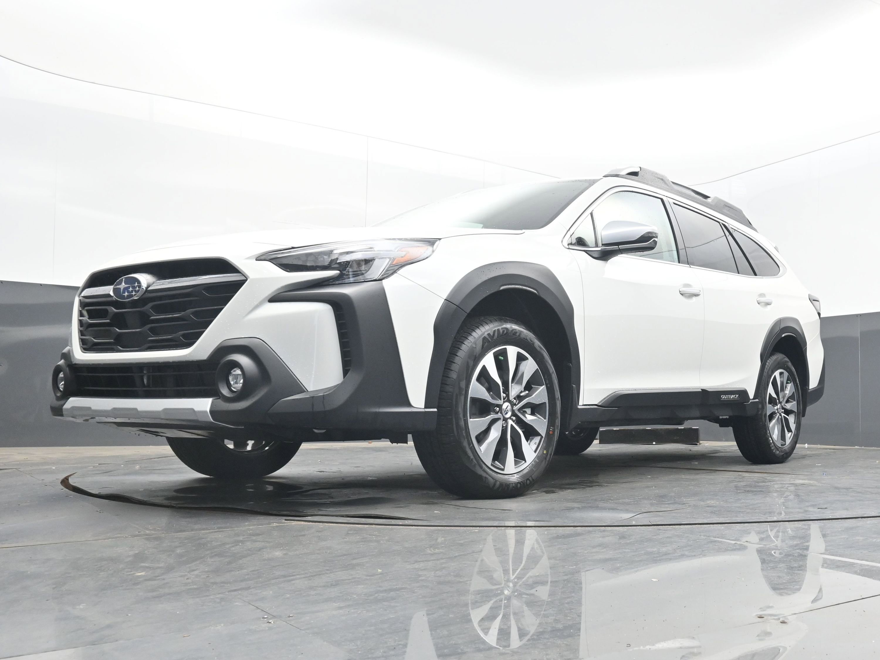 New 2025 Subaru Outback Touring XT image 24