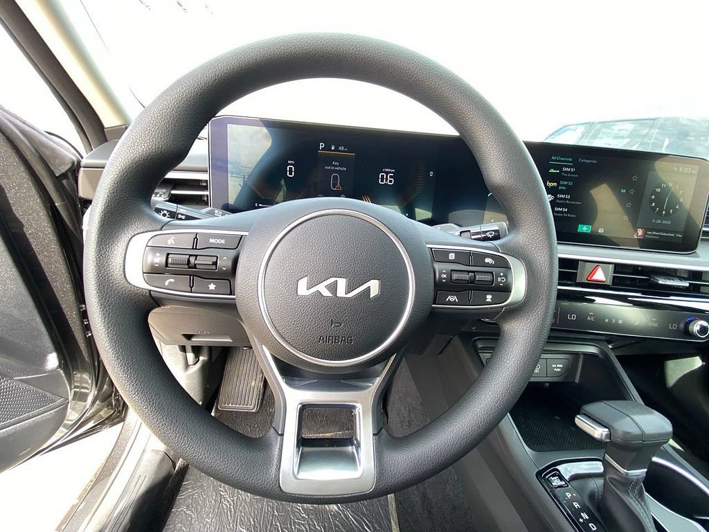 New 2026 Kia K5 LXS FWD image 17